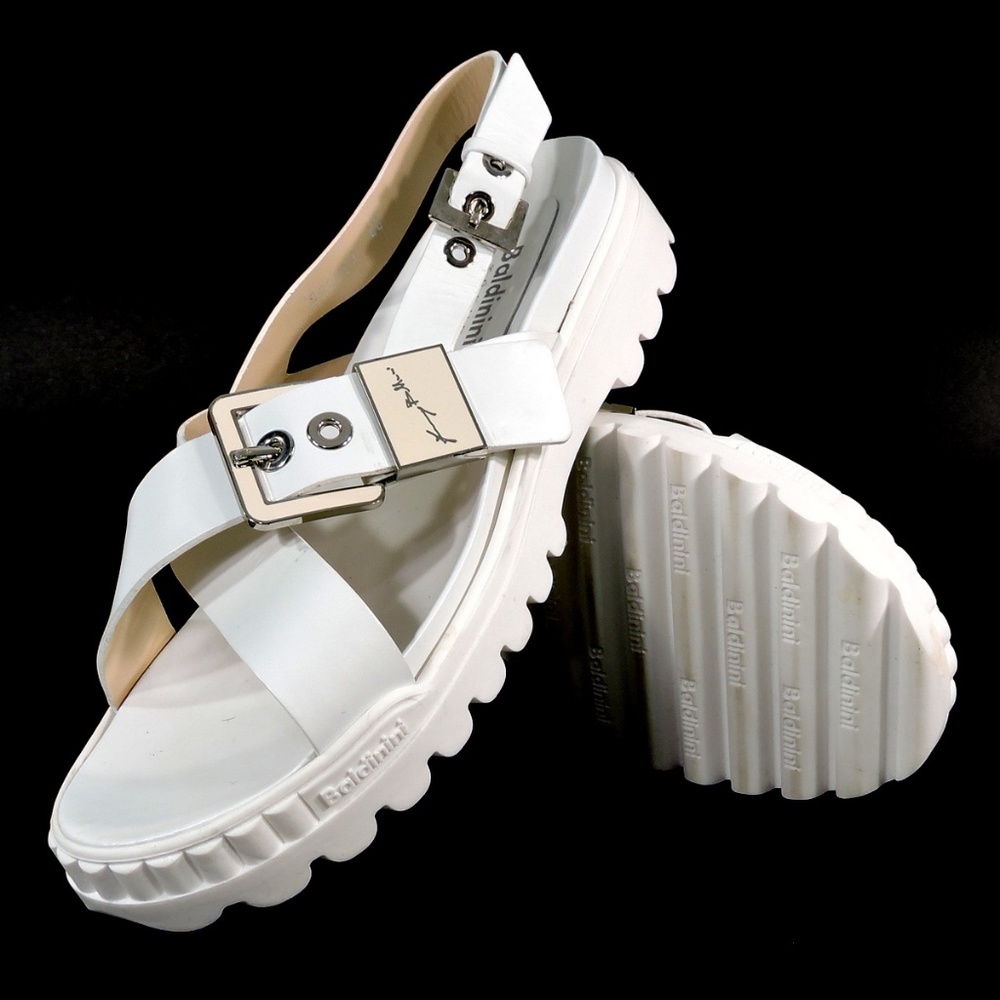 Baldinini 🇮🇹 White Leather Comfort Flats Sandals